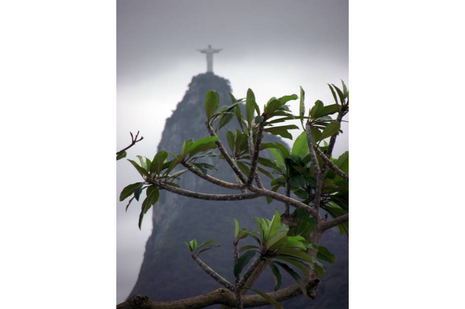 <a href="https://viajeaqui.abril.com.br/estabelecimentos/br-rj-rio-de-janeiro-atracao-cristo-redentor" rel="Cristo Redentor" target="_self">Cristo Redentor</a>, Corcovado, <a href="https://viajeaqui.abril.com.br/cidades/br-rj-rio-de-janeiro" rel="Rio de Janeiro" target="_self">Rio de Janeiro</a> (<a href="https://viajeaqui.abril.com.br/estados/br-rio-de-janeiro" rel="RJ" target="_self">RJ</a>)