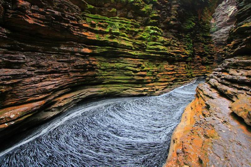 <a href="https://viajeaqui.abril.com.br/estabelecimentos/br-ba-ibicoara-atracao-cachoeira-do-buracao">Cachoeira do Buracão</a>, <a href="https://viajeaqui.abril.com.br/cidades/br-ba-chapada-diamantina">Chapada Diamantina</a>