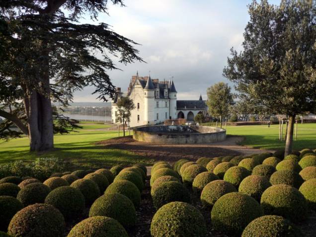 Jardins do castelo de Amboise, no Vale do Loire Jardins do castelo de Amboise, no Vale do Loire