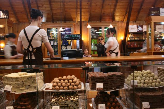 Loja da fábrica de chocolates Prawer, em Gramado (RS) Loja da fábrica de chocolates Prawer, em Gramado (RS)
