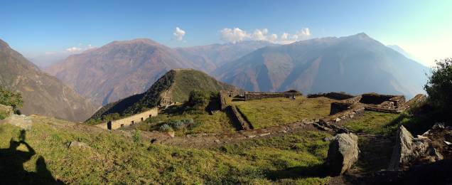 <strong>Choquequirao – Peru</strong>Seu nome significa "berço de ouro" em quechua e trata-se de uma cidade inca clássica, com setores sagrado, urbano e agrícola. Apenas 30% de sua área total foram escavados, mas uma parceria entre governo do Peru e da França promete acelerar os trabalhos – a ideia é transformar essa pequena cidade em ruínas em uma nova Machu Picchu. <strong>Choquequirao – Peru</strong>Seu nome significa "berço de ouro" em quechua e trata-se de uma cidade inca clássica, com setores sagrado, urbano e agrícola. Apenas 30% de sua área total foram escavados, mas uma parceria entre governo do Peru e da França promete acelerar os trabalhos – a ideia é transformar essa pequena cidade em ruínas em uma nova Machu Picchu.