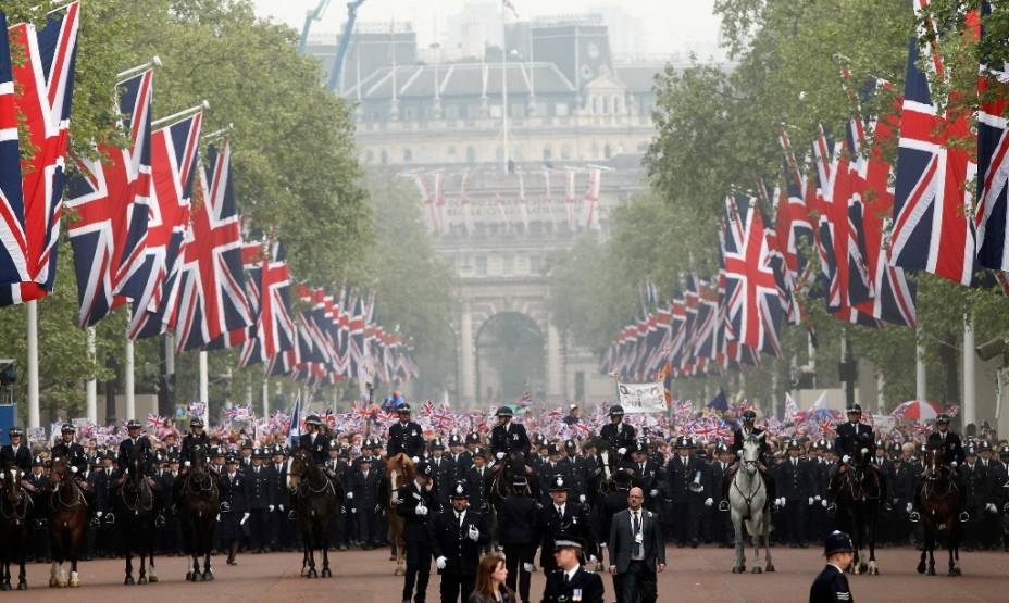 O casamento dos duques de Cambridge, William e Kate, renovou a popularidade da Casa de Windsor e da monarquia britânica