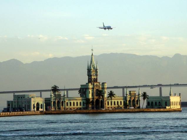<a href="https://viajeaqui.abril.com.br/estabelecimentos/br-rj-rio-de-janeiro-atracao-ilha-fiscal" rel="Ilha Fiscal" target="_self">Ilha Fiscal</a>, <a href="https://viajeaqui.abril.com.br/cidades/br-rj-rio-de-janeiro" rel="Rio de Janeiro" target="_self">Rio de Janeiro</a>, <a href="https://viajeaqui.abril.com.br/estados/br-rio-de-janeiro" rel="RJ" target="_self">RJ</a> <a href="https://viajeaqui.abril.com.br/estabelecimentos/br-rj-rio-de-janeiro-atracao-ilha-fiscal" rel="Ilha Fiscal" target="_self">Ilha Fiscal</a>, <a href="https://viajeaqui.abril.com.br/cidades/br-rj-rio-de-janeiro" rel="Rio de Janeiro" target="_self">Rio de Janeiro</a>, <a href="https://viajeaqui.abril.com.br/estados/br-rio-de-janeiro" rel="RJ" target="_self">RJ</a>