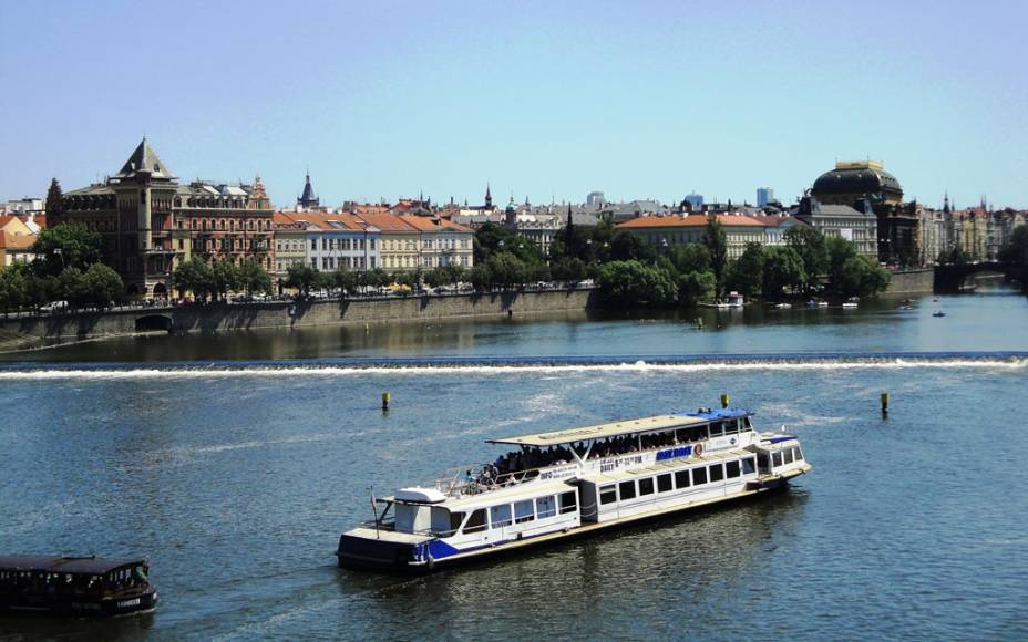 Passeio de barco em <a href="https://viajeaqui.abril.com.br/cidades/republica-tcheca-praga" rel="Praga" target="_self">Praga</a>, <a href="https://viajeaqui.abril.com.br/paises/republica-tcheca" rel="Republica Tcheca" target="_self">Republica Tcheca</a>