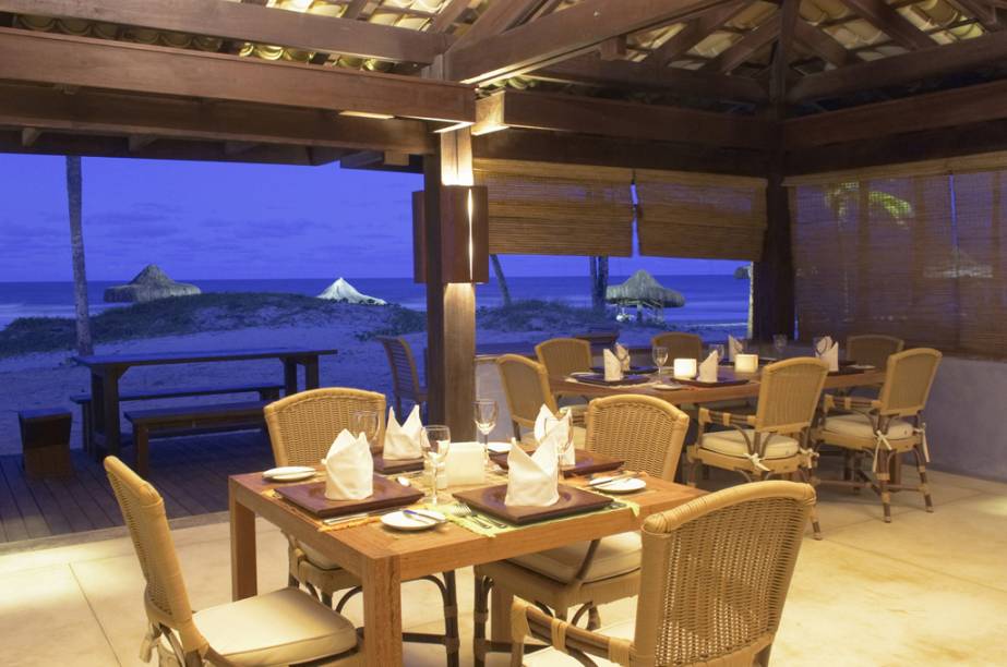 Restaurante da Praia no Hotel Transamérica Ilha de Comandatuba, na Bahia Restaurante da Praia no Hotel Transamérica Ilha de Comandatuba, na Bahia