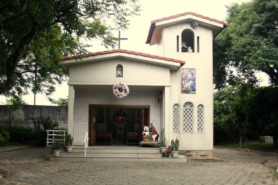 É possível marcar um casamento bem corinthiano na <strong>Capela de São Jorge</strong>, na Fazendinha