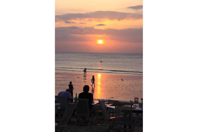 Pôr do sol em Bali, Indonésia Pôr do sol em Bali, Indonésia