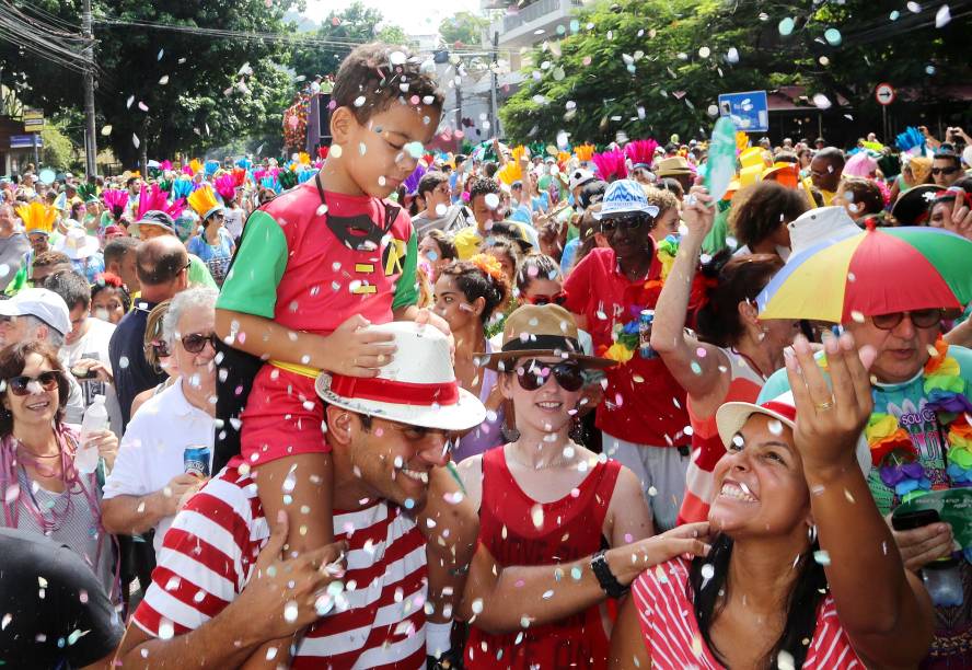 Desfile do bloco Suvaco de Cristo leva milhares de foliões no Carnaval no Centro do Rio de Janeiro, em 2015 Desfile do bloco Suvaco de Cristo leva milhares de foliões no Carnaval no Centro do Rio de Janeiro, em 2015