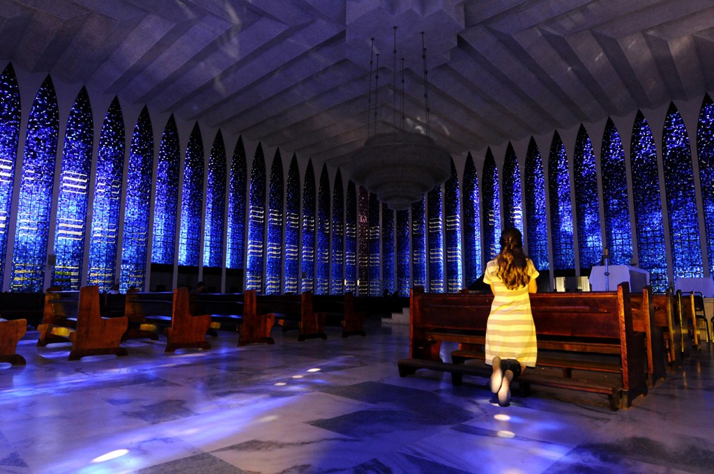 Interior do Santu&aacute;rio Dom Bosco, em Bras&iacute;lia