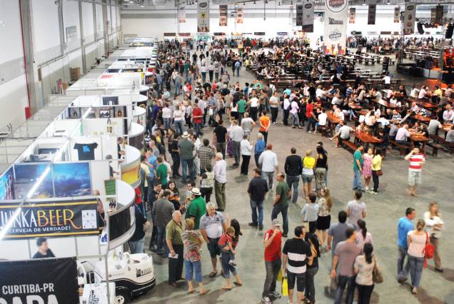 Edição anterior do Festival Brasileiro da Cerveja, em Blumenau, Santa Catarina Edição anterior do Festival Brasileiro da Cerveja, em Blumenau, Santa Catarina