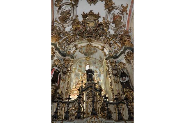 <a href="https://viajeaqui.abril.com.br/estabelecimentos/br-mg-ouro-preto-atracao-igreja-sao-francisco-de-assis" rel="Igreja de São Francisco de Assis" target="_blank">Igreja de São Francisco de Assis</a>, em <a href="https://viajeaqui.abril.com.br/cidades/br-mg-ouro-preto" rel="Ouro Preto" target="_blank">Ouro Preto</a>, <a href="https://viajeaqui.abril.com.br/estados/br-minas-gerais" rel="Minas Gerais" target="_blank">Minas Gerais</a> <a href="https://viajeaqui.abril.com.br/estabelecimentos/br-mg-ouro-preto-atracao-igreja-sao-francisco-de-assis" rel="Igreja de São Francisco de Assis" target="_blank">Igreja de São Francisco de Assis</a>, em <a href="https://viajeaqui.abril.com.br/cidades/br-mg-ouro-preto" rel="Ouro Preto" target="_blank">Ouro Preto</a>, <a href="https://viajeaqui.abril.com.br/estados/br-minas-gerais" rel="Minas Gerais" target="_blank">Minas Gerais</a>