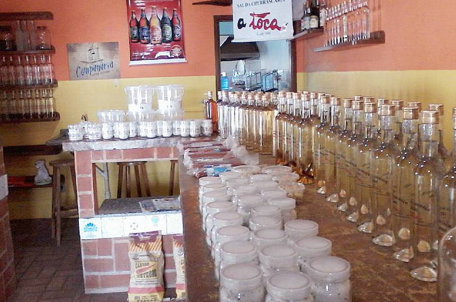 Morunguaba faz parte do circuito das frutas de <a href="https://viajeaqui.abril.com.br/estados/br-sao-paulo" target="_blank">São Paulo</a> mas também tem o<a href="https://viajeaqui.abril.com.br/estabelecimentos/br-sp-morungaba-atracao-emporio-da-cana" target="_blank"> Empório da Cana</a> como ponto de referência para os turistas que passam pela cidade. Além de vender cachaças do<a href="https://viajeaqui.abril.com.br/paises/brasil" target="_blank"> Brasil</a> inteiro, tem pingas artesanais e um licor de cachaça, que é o queridinho da casa. Morunguaba faz parte do circuito das frutas de <a href="https://viajeaqui.abril.com.br/estados/br-sao-paulo" target="_blank">São Paulo</a> mas também tem o<a href="https://viajeaqui.abril.com.br/estabelecimentos/br-sp-morungaba-atracao-emporio-da-cana" target="_blank"> Empório da Cana</a> como ponto de referência para os turistas que passam pela cidade. Além de vender cachaças do<a href="https://viajeaqui.abril.com.br/paises/brasil" target="_blank"> Brasil</a> inteiro, tem pingas artesanais e um licor de cachaça, que é o queridinho da casa.