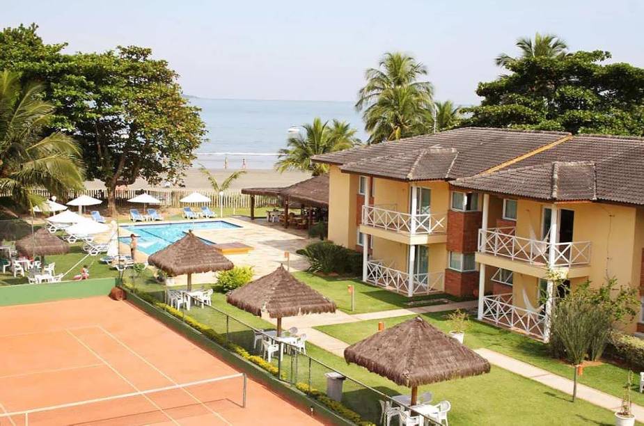 <a href="https://viajeaqui.abril.com.br/estabelecimentos/br-sp-sao-sebastiao-hospedagem-vistabela-resort" rel="VISTABELA RESORT" target="_blank"><strong>VISTABELA RESORT</strong></a>Apesar de pertencer ao badalado leque de praias de <a href="https://viajeaqui.abril.com.br/cidades/br-sp-sao-sebastiao" rel="São Sebastião" target="_blank">São Sebastião</a>, no Litoral Norte paulista, o resort duas-estrelas vende tranquilidade logo em frente ao mar calmo e limpo de <a href="https://viajeaqui.abril.com.br/estabelecimentos/br-sp-sao-sebastiao-atracao-praia-barequecaba" rel="Barequeçaba" target="_blank">Barequeçaba</a>. Ideal para famílias, o hotel tem quartos amplos com cozinha, além de piscina infantil climatizada, sala de jogos e playground. O pacote de seis noites com meia-pensão inclui ceia, fogos na praia e show ao vivo. Durante a festa, as crianças poderão fcar sob os cuidados de recreadores infantis.<strong>Quando: </strong>em 27 de dezembro<strong>Quanto:</strong> desde R$ 8 860 por casal<strong>Crianças:</strong> cortesia para uma de até 5 anos no quarto dos pais <a href="https://viajeaqui.abril.com.br/estabelecimentos/br-sp-sao-sebastiao-hospedagem-vistabela-resort" rel="VISTABELA RESORT" target="_blank"><strong>VISTABELA RESORT</strong></a>Apesar de pertencer ao badalado leque de praias de <a href="https://viajeaqui.abril.com.br/cidades/br-sp-sao-sebastiao" rel="São Sebastião" target="_blank">São Sebastião</a>, no Litoral Norte paulista, o resort duas-estrelas vende tranquilidade logo em frente ao mar calmo e limpo de <a href="https://viajeaqui.abril.com.br/estabelecimentos/br-sp-sao-sebastiao-atracao-praia-barequecaba" rel="Barequeçaba" target="_blank">Barequeçaba</a>. Ideal para famílias, o hotel tem quartos amplos com cozinha, além de piscina infantil climatizada, sala de jogos e playground. O pacote de seis noites com meia-pensão inclui ceia, fogos na praia e show ao vivo. Durante a festa, as crianças poderão fcar sob os cuidados de recreadores infantis.<strong>Quando: </strong>em 27 de dezembro<strong>Quanto:</strong> desde R$ 8 860 por casal<strong>Crianças:</strong> cortesia para uma de até 5 anos no quarto dos pais