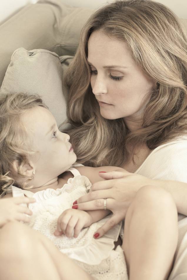 A atriz Fernanda Rodrigues com a filha Luísa A atriz Fernanda Rodrigues com a filha Luísa