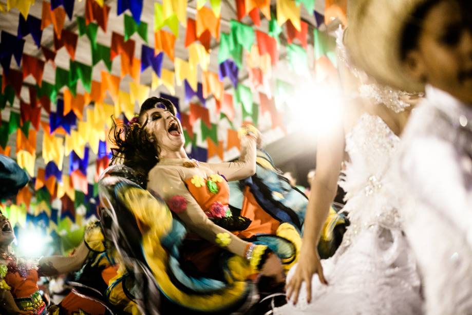 O São João de Caruaru recebe cerca de 50 grupos para participar do tradicional concurso de quadrilhas O São João de Caruaru recebe cerca de 50 grupos para participar do tradicional concurso de quadrilhas