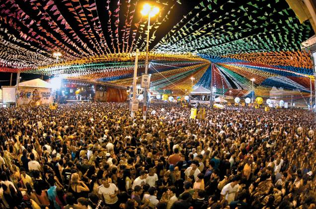 Os festejos de São João em Aracaju se dividem em dois espaços, a Praça Hilton Lopes (foto) e a orla de Italaia Os festejos de São João em Aracaju se dividem em dois espaços, a Praça Hilton Lopes (foto) e a orla de Italaia