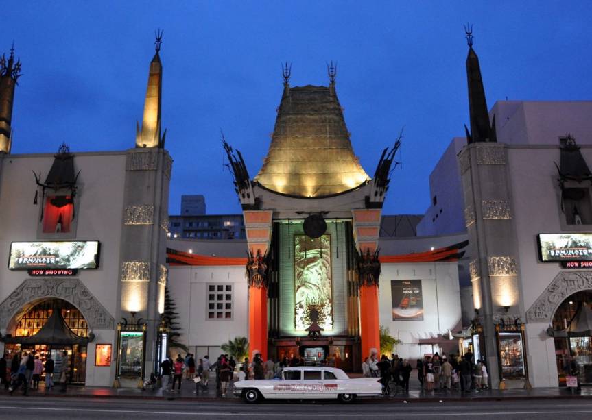 Graumans Chinese Theater, onde as celebridades do cinema deixavam suas marcas na calçada Graumans Chinese Theater, onde as celebridades do cinema deixavam suas marcas na calçada