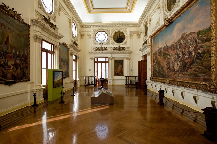 Salão Nobre do <strong><a href="https://viajeaqui.abril.com.br/estabelecimentos/br-sp-sao-paulo-atracao-museu-paulista-do-ipiranga" rel="Museu Paulista">Museu Paulista</a></strong>, no Ipiranga, São Paulo, onde está a famosa tela "Independência ou Morte", de Pedro Américo