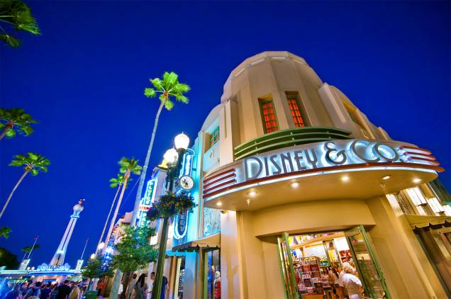<strong>5. <a href="https://viajeaqui.abril.com.br/estabelecimentos/estados-unidos-orlando-atracao-hollywood-studios" rel="Disneys Hollywood Studios – Orlando, EUA " target="_blank">Disneys Hollywood Studios – Orlando, EUA </a></strong> A tecnologia é o ponto forte do Hollywood Studios, que também atrai pelas performances cinematográficas e atrações radicais como a Tower of Terror e a RocknRoller Coaster <strong>5. <a href="https://viajeaqui.abril.com.br/estabelecimentos/estados-unidos-orlando-atracao-hollywood-studios" rel="Disneys Hollywood Studios – Orlando, EUA " target="_blank">Disneys Hollywood Studios – Orlando, EUA </a></strong> A tecnologia é o ponto forte do Hollywood Studios, que também atrai pelas performances cinematográficas e atrações radicais como a Tower of Terror e a RocknRoller Coaster