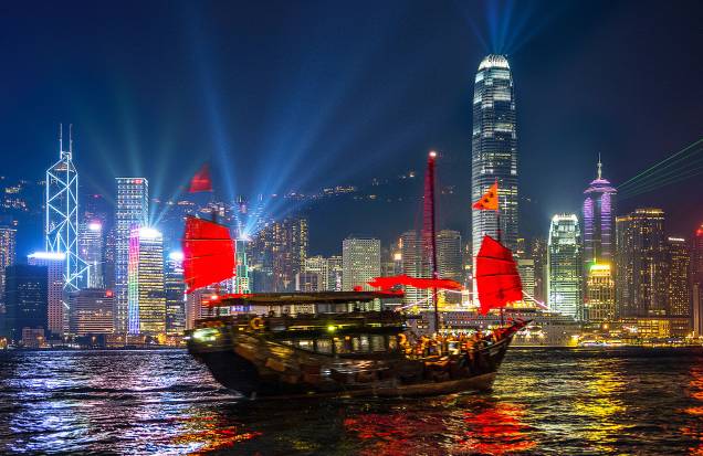 <a href="https://viajeaqui.abril.com.br/cidades/china-hong-kong" rel="Hong Kong – China" target="_blank"><strong>Hong Kong</strong></a><strong> – <a href="https://viajeaqui.abril.com.br/paises/china" rel="China" target="_blank">China</a></strong>Na área de negócios, a cidade é muito eficiente: os destaques vão para boas leis que incentivam negócios sustentáveis, transparência e conexões entre grandes corporações baseadas em Hong Kong, que atraem empresas de todos os continentes <a href="https://viajeaqui.abril.com.br/cidades/china-hong-kong" rel="Hong Kong – China" target="_blank"><strong>Hong Kong</strong></a><strong> – <a href="https://viajeaqui.abril.com.br/paises/china" rel="China" target="_blank">China</a></strong>Na área de negócios, a cidade é muito eficiente: os destaques vão para boas leis que incentivam negócios sustentáveis, transparência e conexões entre grandes corporações baseadas em Hong Kong, que atraem empresas de todos os continentes