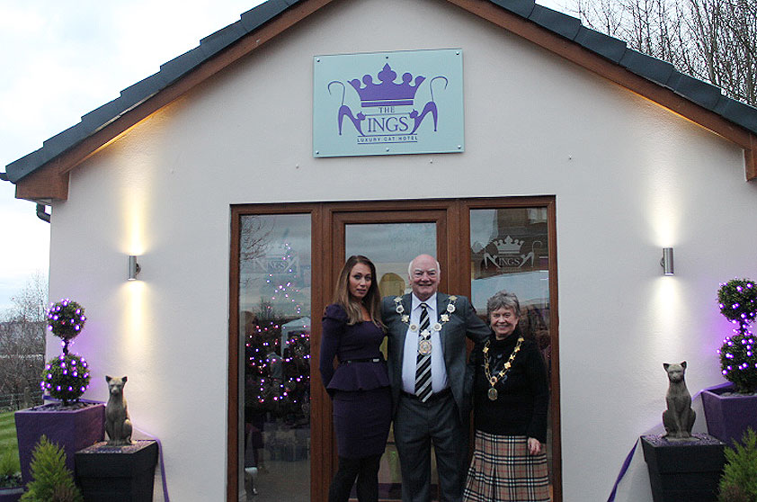 Os donos do hotel, na festa da inauguração, realizada no dia 2 de dezembro de 2013 Os donos do hotel, na festa da inauguração, realizada no dia 2 de dezembro de 2013