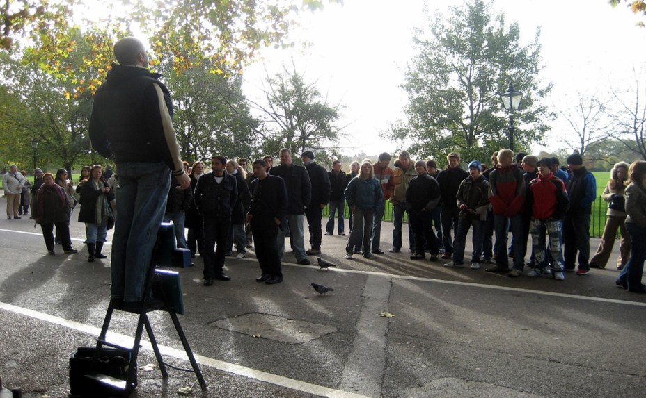 Speakers Corner, no Hyde Park