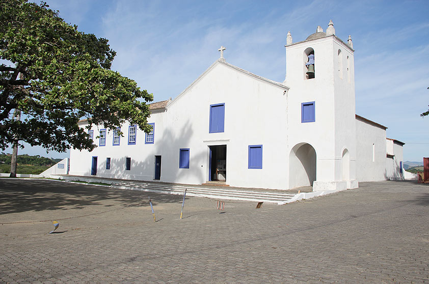 <a href="https://viajeaqui.abril.com.br/estabelecimentos/br-es-anchieta-atracao-santuario-nacional-do-beato-anchieta" rel="Igreja Nossa Senhora da Assunção" target="_blank">Igreja Nossa Senhora da Assunção</a>, na cidade de Anchieta (ES)