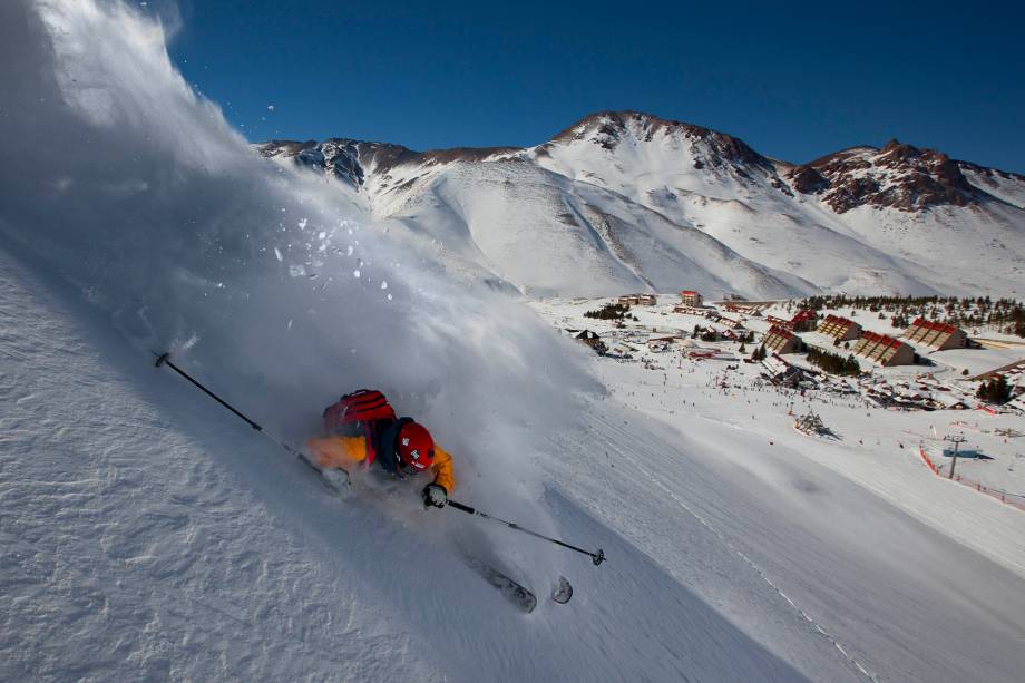 Las Leñas oferece o aluguel de equipamentos para a prática dos esportes de inverno Las Leñas oferece o aluguel de equipamentos para a prática dos esportes de inverno