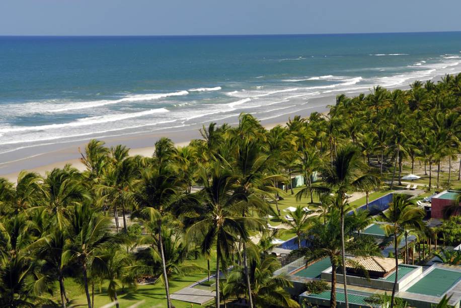 Vista aérea do Txai Resort, na Praia de Itacarezinho