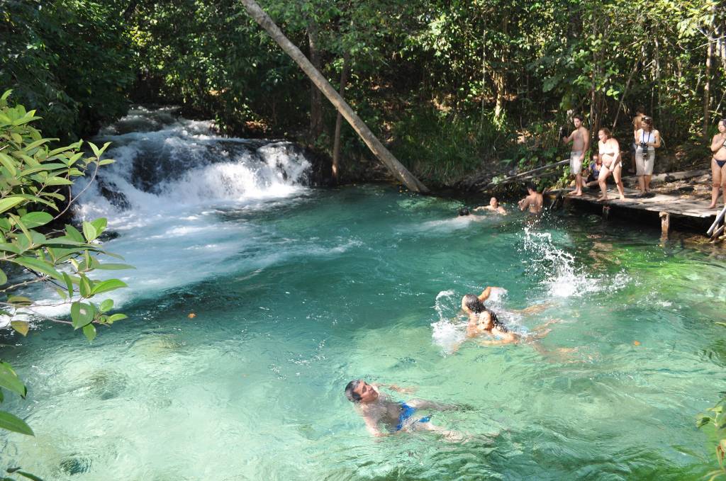 &Eacute; poss&iacute;vel acampar perto da <a href="https://turismo.to.gov.br/regioes-turisticas/encantos-do-jalapao/principais-atrativos/mateiros/cachoeira-do-formiga/" target="_blank" rel="noopener"><strong>Cachoeira do Formiga</strong></a>, em Mateiros, no Parque Estadual do Jalap&atilde;o