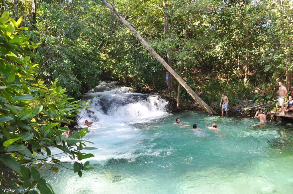 A <a href="https://turismo.to.gov.br/regioes-turisticas/encantos-do-jalapao/principais-atrativos/mateiros/cachoeira-do-formiga/" target="_blank" rel="noopener"><strong>Cachoeira do Formiga</strong></a> fica em <strong>Mateiros</strong>, no Jalap&atilde;o, e suas &aacute;guas cristalinas s&atilde;o um convite irresist&iacute;vel a um mergulho