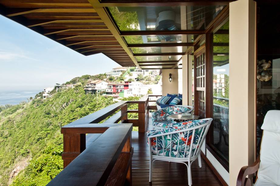 Também na <strong><a href="https://viajeaqui.abril.com.br/estabelecimentos/br-rj-rio-de-janeiro-atracao-praia-do-joa-joatinga" rel="Joatinga" target="_blank">Joatinga</a></strong>, esta <a href="https://www.tripadvisor.com/VacationRentalReview-g303506-d7830028-Luxury_sea_view_villa_JOA_12_people-Rio_de_Janeiro_State_of_Rio_de_Janeiro.html" rel="casa" target="_blank">casa</a> tem varanda-camarote de frente para a praia Também na <strong><a href="https://viajeaqui.abril.com.br/estabelecimentos/br-rj-rio-de-janeiro-atracao-praia-do-joa-joatinga" rel="Joatinga" target="_blank">Joatinga</a></strong>, esta <a href="https://www.tripadvisor.com/VacationRentalReview-g303506-d7830028-Luxury_sea_view_villa_JOA_12_people-Rio_de_Janeiro_State_of_Rio_de_Janeiro.html" rel="casa" target="_blank">casa</a> tem varanda-camarote de frente para a praia