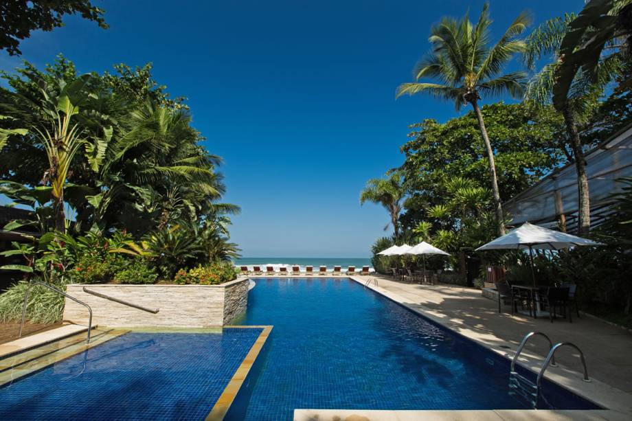 <strong>2. <a href="https://viajeaqui.abril.com.br/estabelecimentos/br-sp-sao-sebastiao-hospedagem-juquehy-praia" target="_blank" rel="noopener">Juquehy Praia Hotel</a> – Juqueí, São Sebastião</strong> Cercado pela praia de um lado e a Mata Atlântica de outro, o hotel mantém áreas verdes preservadas para manter o clima de privacidade e tranquilidade. O deck e piscina principal têm vista para o mar e, em um ambiente mais reservado, a sauna e piscina aquecida estão imersos no verde da floresta. Três dos 57 apartamentos são adaptados para pessoas com deficiência. <strong>2. <a href="https://viajeaqui.abril.com.br/estabelecimentos/br-sp-sao-sebastiao-hospedagem-juquehy-praia" target="_blank" rel="noopener">Juquehy Praia Hotel</a> – Juqueí, São Sebastião</strong> Cercado pela praia de um lado e a Mata Atlântica de outro, o hotel mantém áreas verdes preservadas para manter o clima de privacidade e tranquilidade. O deck e piscina principal têm vista para o mar e, em um ambiente mais reservado, a sauna e piscina aquecida estão imersos no verde da floresta. Três dos 57 apartamentos são adaptados para pessoas com deficiência.