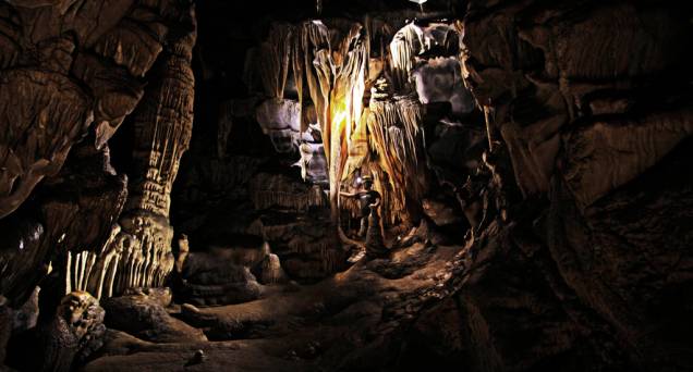 Caverna Santana, no Parque Estadual Turístico do Alto do Ribeira (PETAR), em São Paulo Caverna Santana, no Parque Estadual Turístico do Alto do Ribeira (PETAR), em São Paulo
