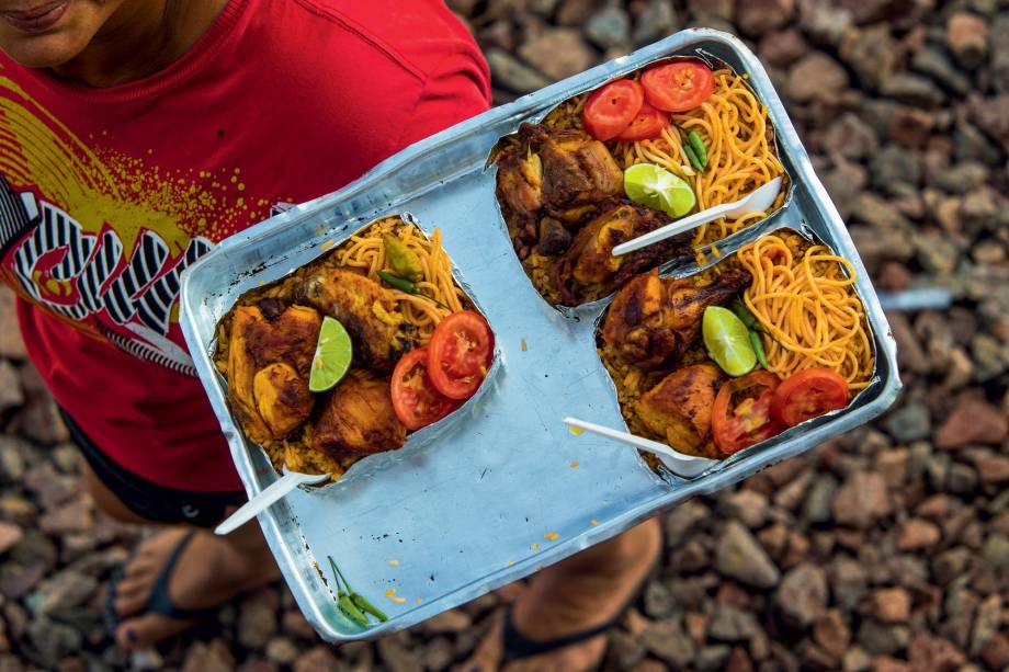 Vai uma quentinha aí? Vai uma quentinha aí?