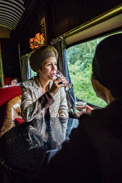 Um brinde à Belle Époque Um brinde à Belle Époque