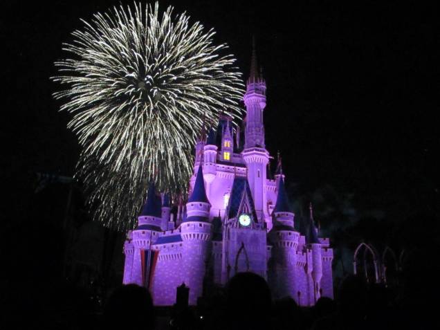 Castelo da Cinderela no <a href="https://viajeaqui.abril.com.br/estabelecimentos/estados-unidos-orlando-atracao-magic-kingdom" rel="Magic Kingdon" target="_self">Magic Kingdon</a>, <a href="https://viajeaqui.abril.com.br/cidades/estados-unidos-orlando" rel="Orlando" target="_self">Orlando,</a> <a href="https://Estados Unidos" rel="Estados Unidos" target="_self">Estados Unidos</a> Castelo da Cinderela no <a href="https://viajeaqui.abril.com.br/estabelecimentos/estados-unidos-orlando-atracao-magic-kingdom" rel="Magic Kingdon" target="_self">Magic Kingdon</a>, <a href="https://viajeaqui.abril.com.br/cidades/estados-unidos-orlando" rel="Orlando" target="_self">Orlando,</a> <a href="https://Estados Unidos" rel="Estados Unidos" target="_self">Estados Unidos</a>
