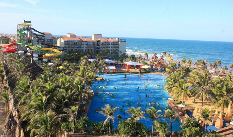 Vista aérea do Beach Park na praia de Porto das Dunas