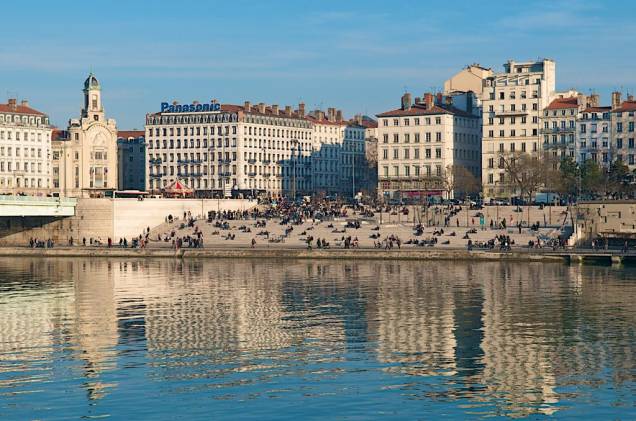 Margens do rio Rhone em Lyon Margens do rio Rhone em Lyon