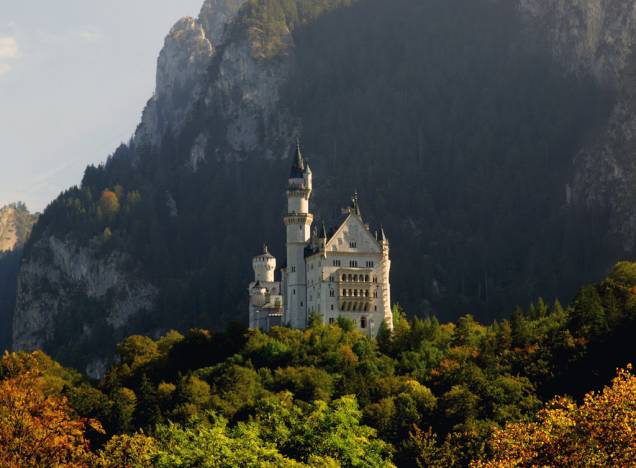 <a href="https://viajeaqui.abril.com.br/estabelecimentos/alemanha-bavaria-estado-da-baviera-atracao-neuschwanstein" rel="Castelo Neuschwanstein" target="_self">Castelo Neuschwanstein</a>, <a href="https://viajeaqui.abril.com.br/paises/alemanha" rel="Alemanha" target="_self">Alemanha</a> <a href="https://viajeaqui.abril.com.br/estabelecimentos/alemanha-bavaria-estado-da-baviera-atracao-neuschwanstein" rel="Castelo Neuschwanstein" target="_self">Castelo Neuschwanstein</a>, <a href="https://viajeaqui.abril.com.br/paises/alemanha" rel="Alemanha" target="_self">Alemanha</a>