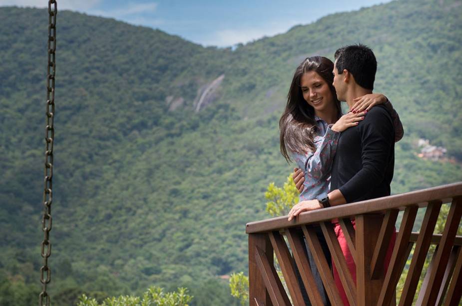 Os quartos da pousada têm vista para as montanhas de Monte Verde (MG)