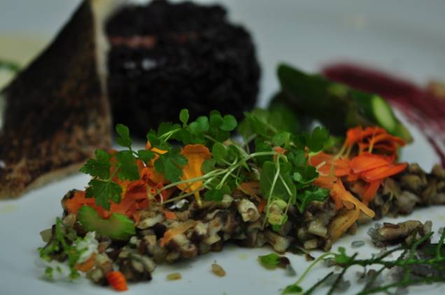 <a href="https://www.gastronomiadamontanha.com.br/" rel="Festival de Gastronomia da Montanha – abril em Campos do Jordão e região, SP" target="_blank"><strong>Festival de Gastronomia da Montanha – abril em Campos do Jordão e região, SP</strong></a> Resgatar as receitas populares da região e incentivar a criação de novas receitas com base nos ingredientes regionais é um dos principais objetivos do Festival dedicado aos sabores da Serra da Mantiqueira paulista. São organizadas palestras e oficinas gratuitas voltadas para especialização de profissionais do setor gastronômico, concurso cultural de receitas com ingredientes e técnicas regionais e via gastronômica, da qual restaurantes de renome participam com cardápio e preço especiais para o evento. <a href="https://www.gastronomiadamontanha.com.br/" rel="Festival de Gastronomia da Montanha – abril em Campos do Jordão e região, SP" target="_blank"><strong>Festival de Gastronomia da Montanha – abril em Campos do Jordão e região, SP</strong></a> Resgatar as receitas populares da região e incentivar a criação de novas receitas com base nos ingredientes regionais é um dos principais objetivos do Festival dedicado aos sabores da Serra da Mantiqueira paulista. São organizadas palestras e oficinas gratuitas voltadas para especialização de profissionais do setor gastronômico, concurso cultural de receitas com ingredientes e técnicas regionais e via gastronômica, da qual restaurantes de renome participam com cardápio e preço especiais para o evento.