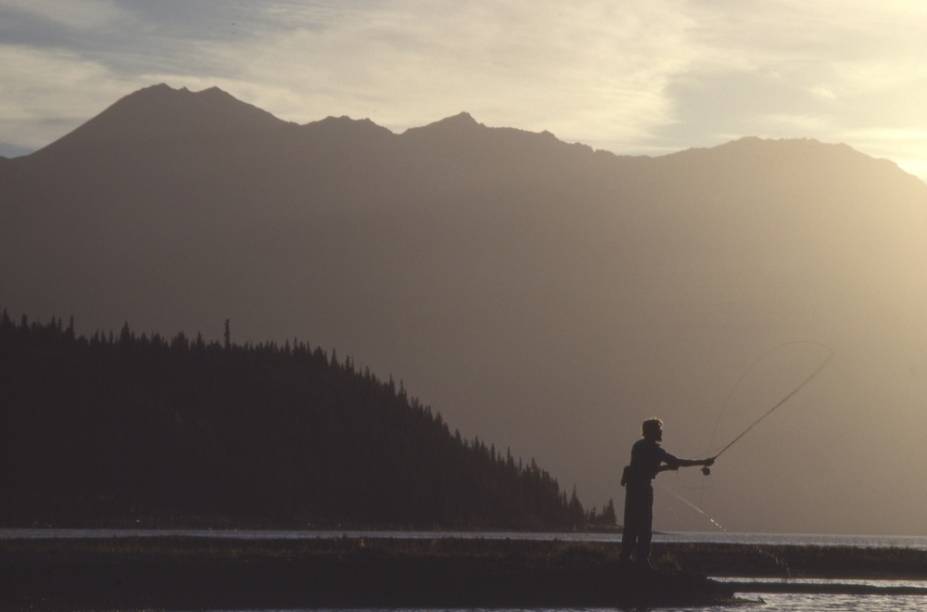 Fly fishing no Kluane National Park, Yukon