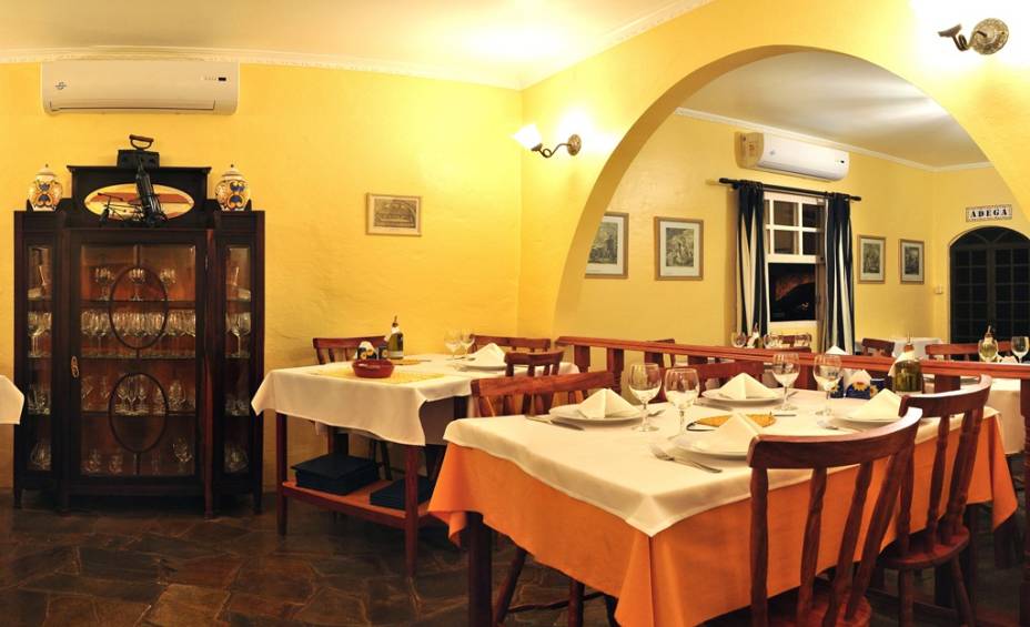 O salão do Sr. Bacalhau O salão do Sr. Bacalhau