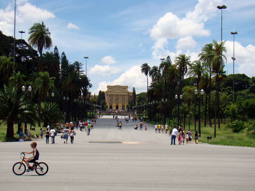 <a href="https://viajeaqui.abril.com.br/estabelecimentos/br-sp-sao-paulo-atracao-parque-da-independencia" rel="Parque da Independência"><strong>Parque da Independência</strong></a>: são 160 mil metros quadrados de área para o lazer de adultos e crianças <a href="https://viajeaqui.abril.com.br/estabelecimentos/br-sp-sao-paulo-atracao-parque-da-independencia" rel="Parque da Independência"><strong>Parque da Independência</strong></a>: são 160 mil metros quadrados de área para o lazer de adultos e crianças