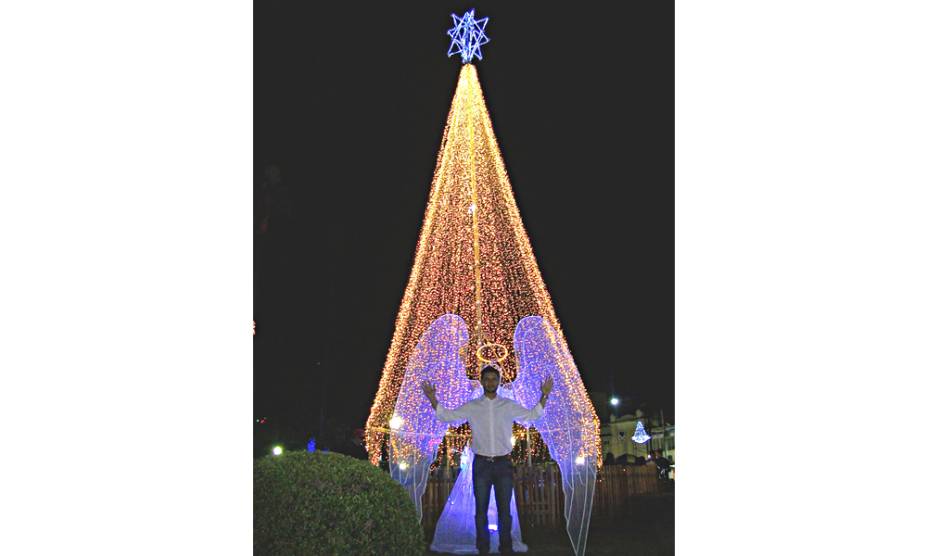 Natal Encantado de Poços de Caldas (MG), com a árvore natalina central