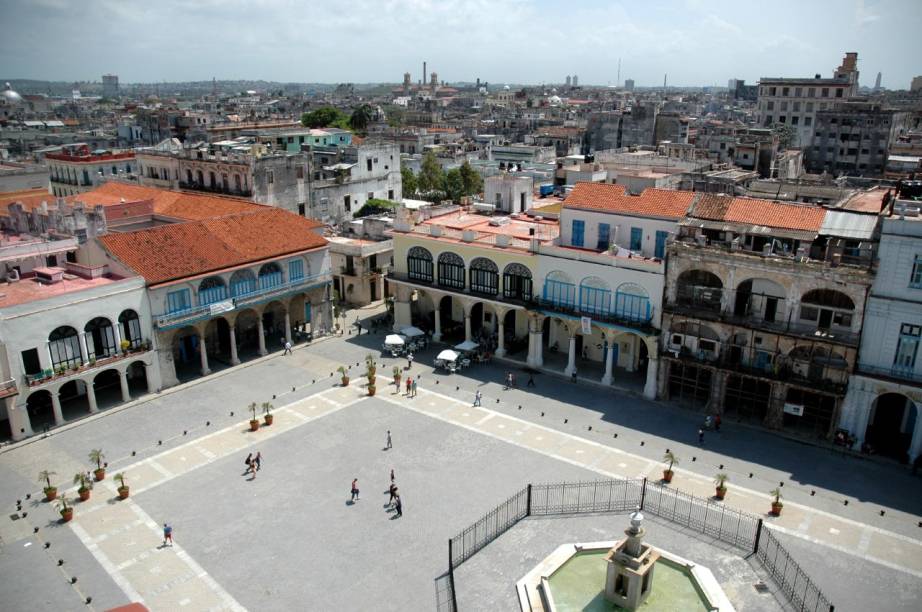 Plaza Vieja, Havana