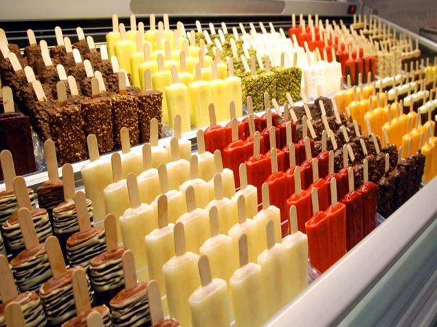 <strong><a href="https://www.pop-bar.com/" rel="Popbar" target="_blank">Popbar</a></strong> A casa tem uma variedade enorme de picolés, com sabores prontos ou personalizados pelo cliente. Entre os diferenciais do lugar, se destacam os sabores de chá verde, avelã e damasco. <em>5 Carmine St, 10014</em> <strong><a href="https://www.pop-bar.com/" rel="Popbar" target="_blank">Popbar</a></strong> A casa tem uma variedade enorme de picolés, com sabores prontos ou personalizados pelo cliente. Entre os diferenciais do lugar, se destacam os sabores de chá verde, avelã e damasco. <em>5 Carmine St, 10014</em>