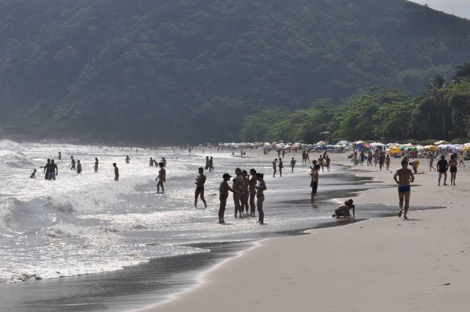 Praia de Cambury, em São Sebastião, São Paulo