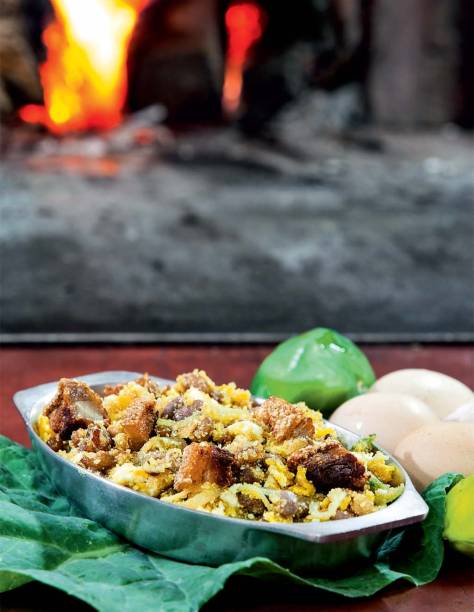 Prato do Pau de Angu, a caminho de bichinho Prato do Pau de Angu, a caminho de bichinho